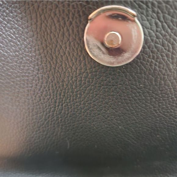 DKNY crossbody purse Graphic design - Picture 11 of 16